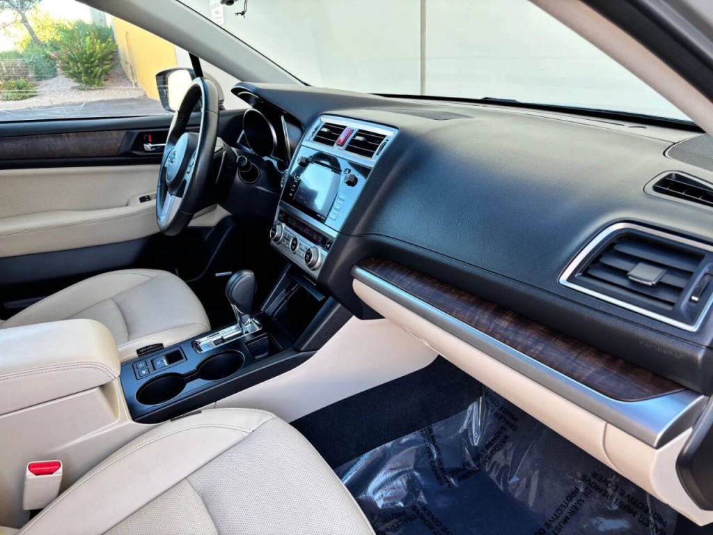 2017 Subaru Outback Image 20