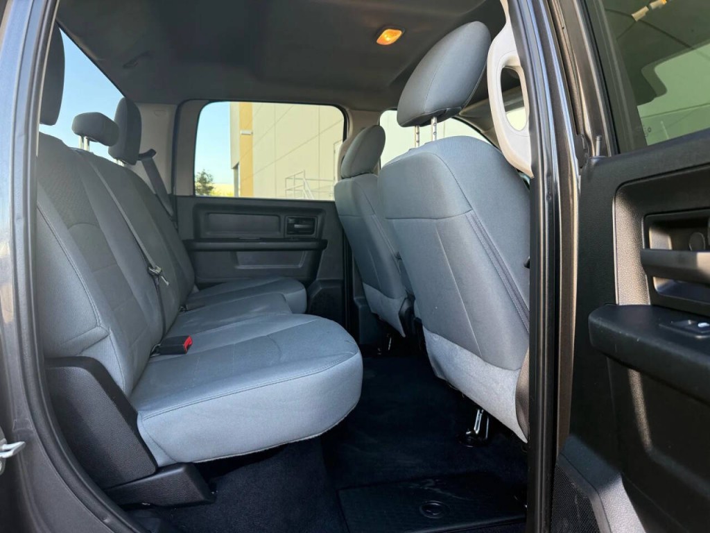 2018 RAM 2500 Image 16