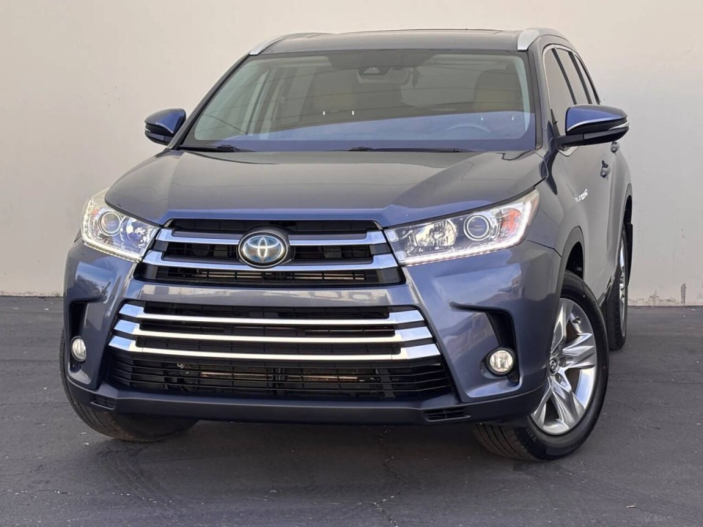 2018 Toyota Highlander Image 3