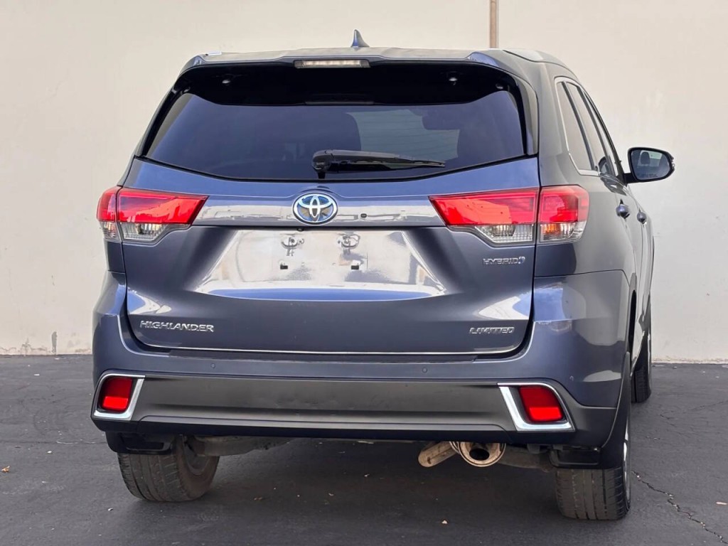 2018 Toyota Highlander Image 6