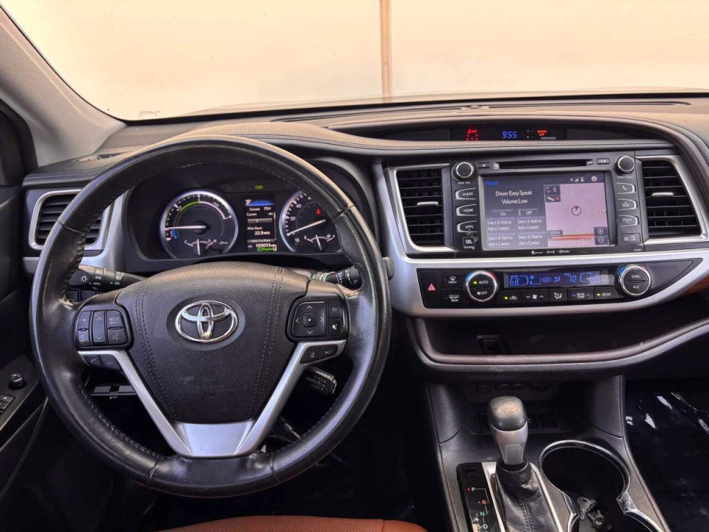 2018 Toyota Highlander Image 12