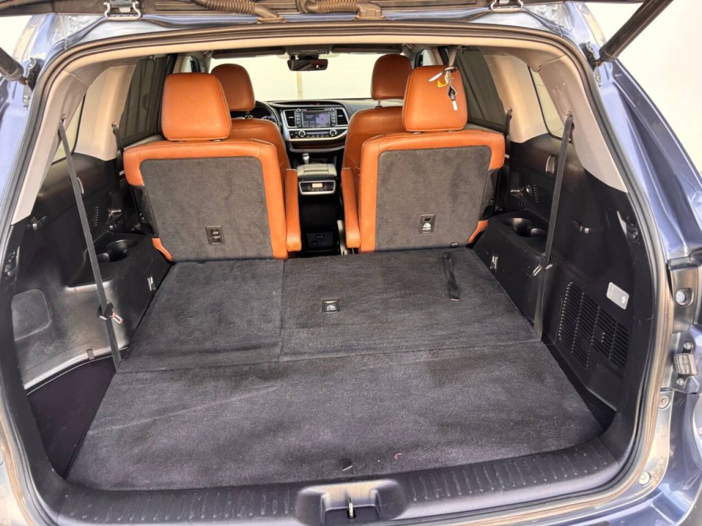 2018 Toyota Highlander Image 23