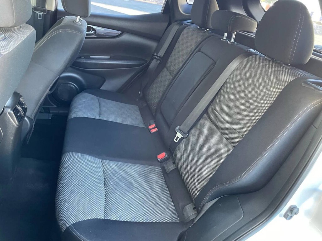 2017 Nissan Rogue Image 15