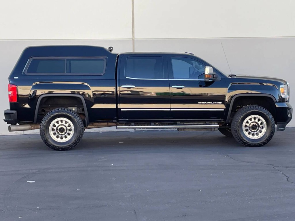 2016 GMC Sierra 2500 Image 4