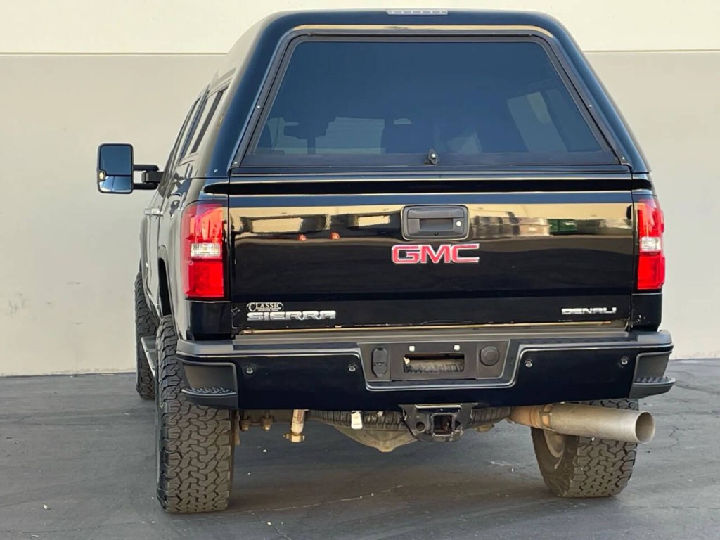 2016 GMC Sierra 2500 Image 6