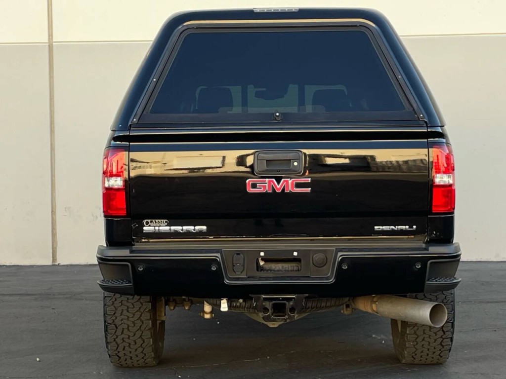 2016 GMC Sierra 2500 Image 7