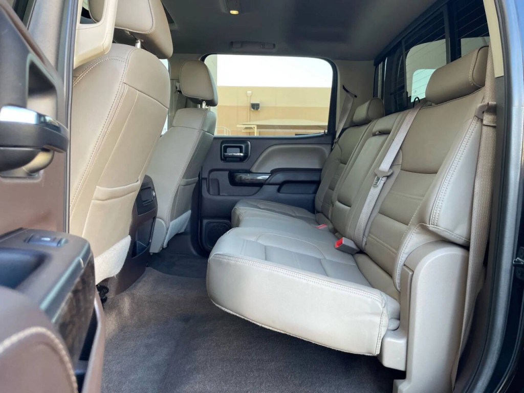 2016 GMC Sierra 2500 Image 14