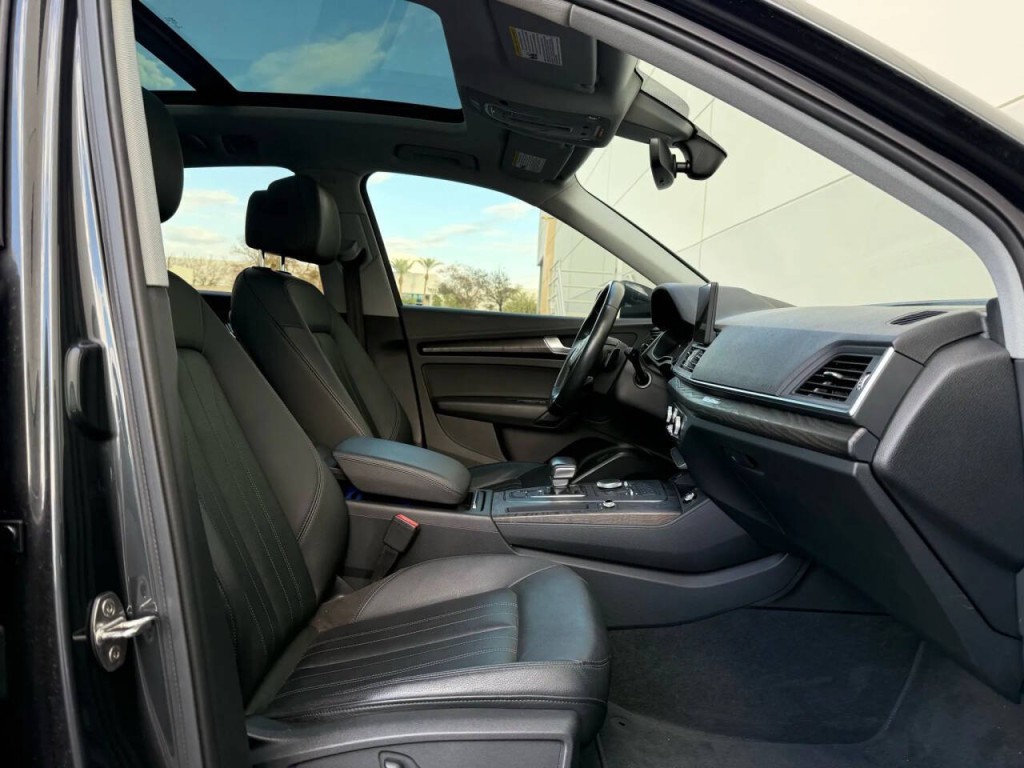 2019 Audi Q5 Image 16