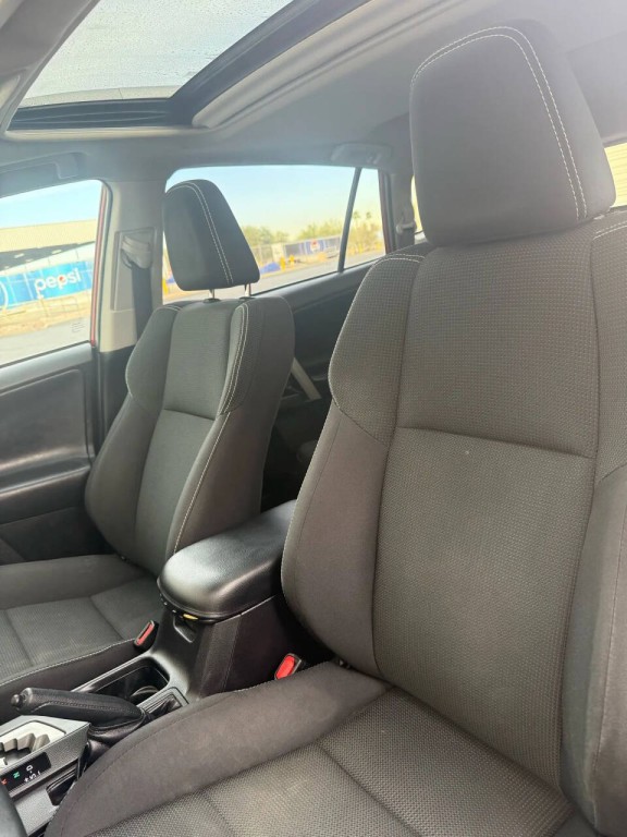 2017 Toyota Rav4 Image 10