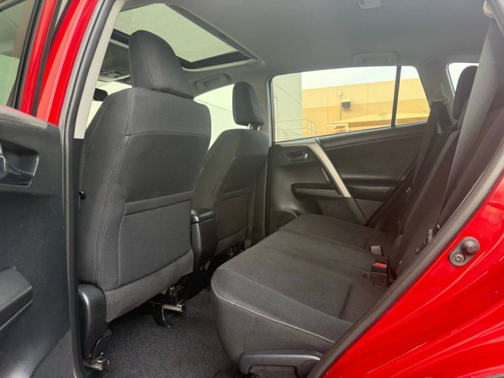 2017 Toyota Rav4 Image 14
