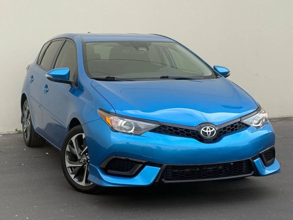 2018 Toyota Corolla Image 1
