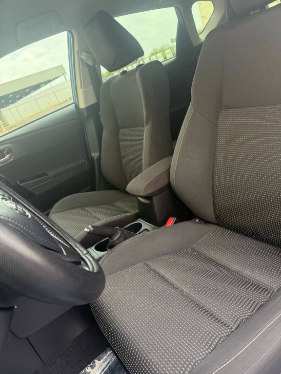 2018 Toyota Corolla Image 10