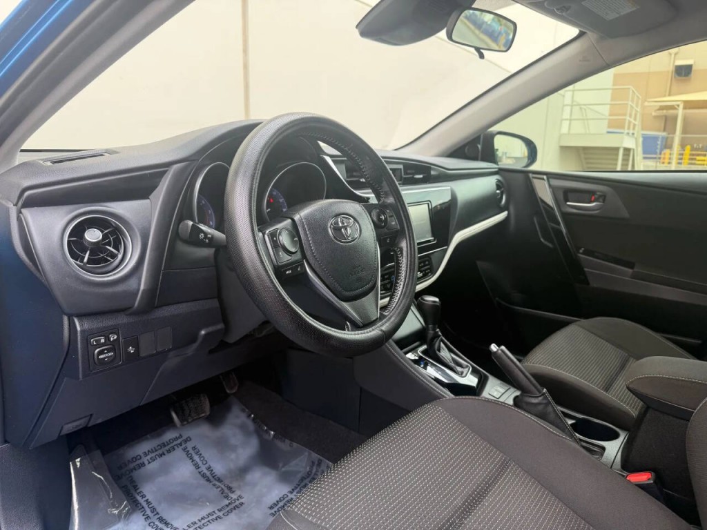 2018 Toyota Corolla Image 11