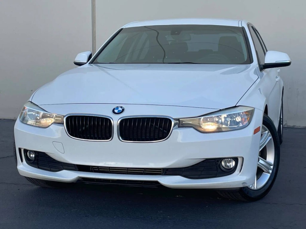 2014 BMW 3 Series Image 3