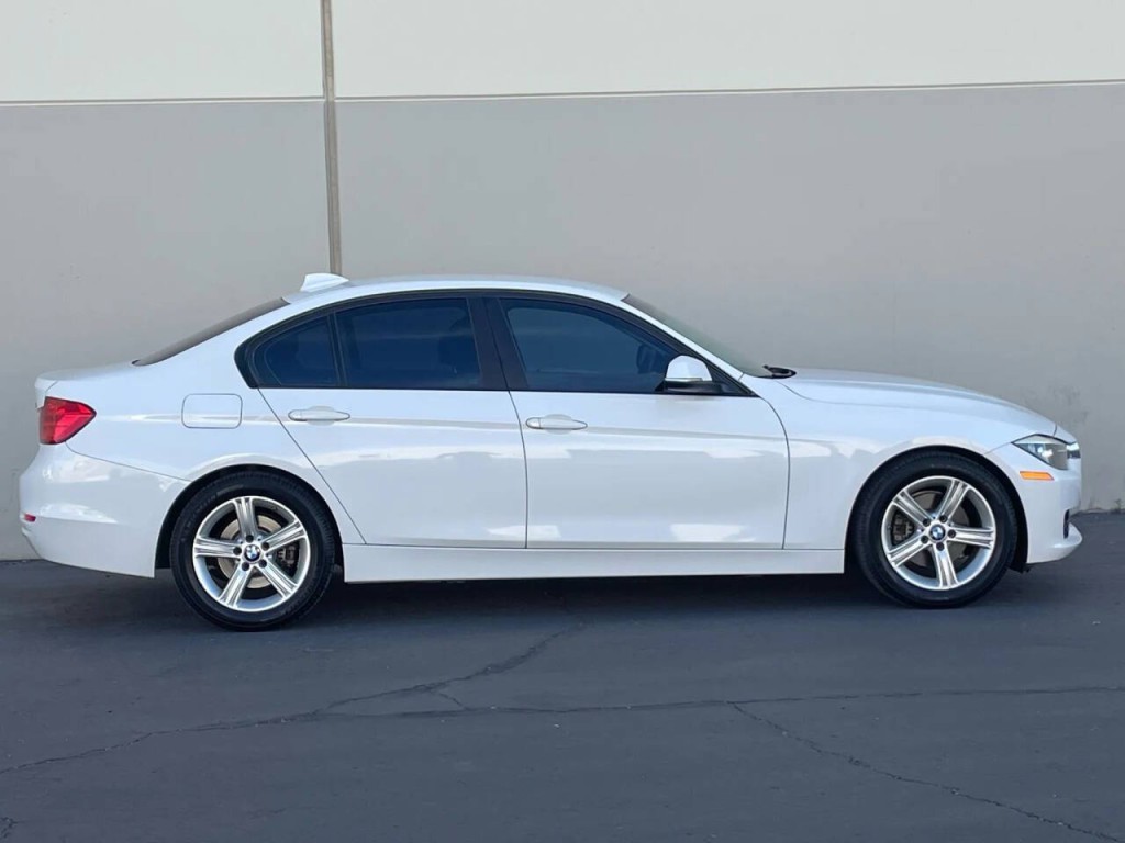 2014 BMW 3 Series Image 5