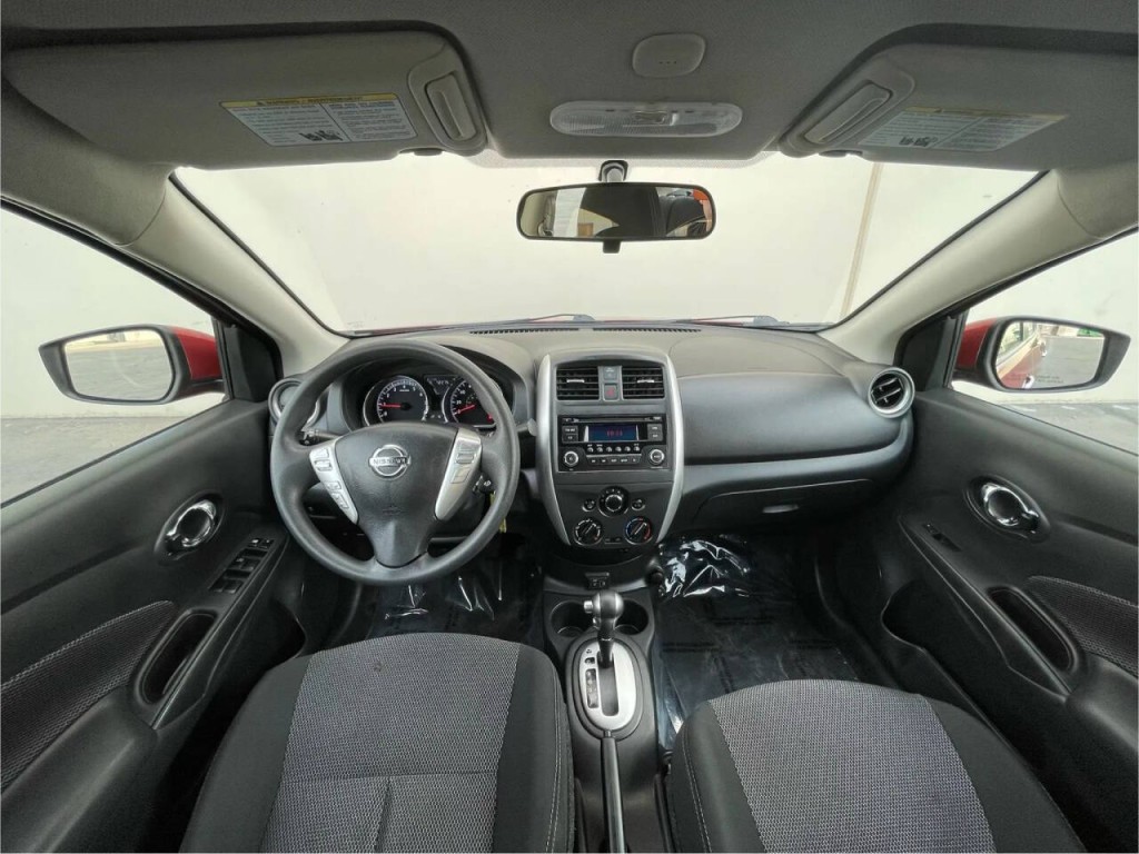 2018 Nissan Versa Image 13