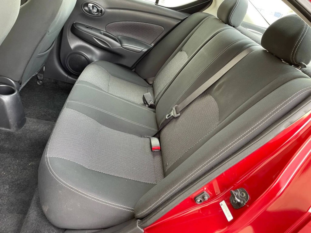 2018 Nissan Versa Image 15