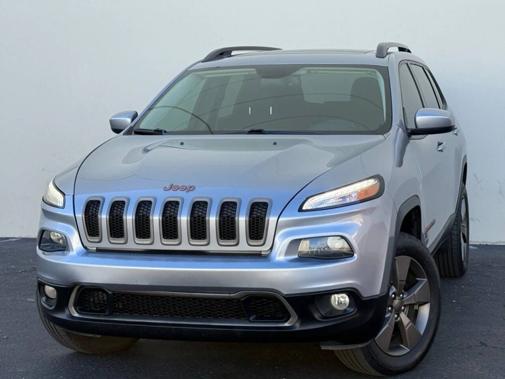 2017 Jeep Cherokee Image 3
