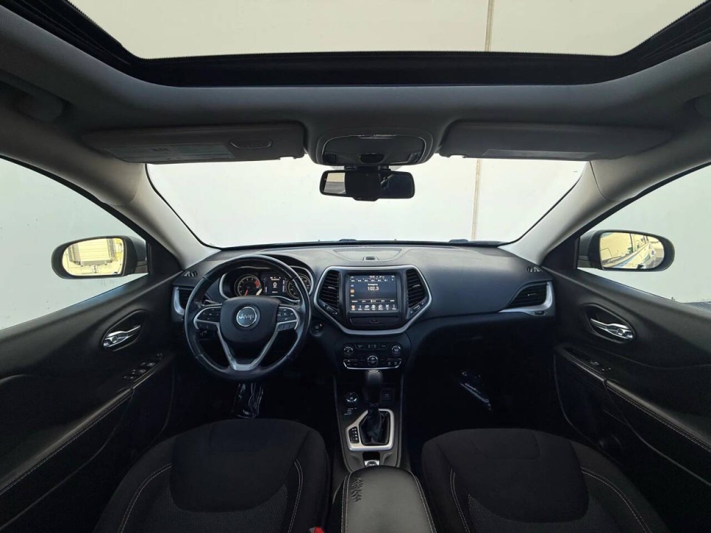 2017 Jeep Cherokee Image 13