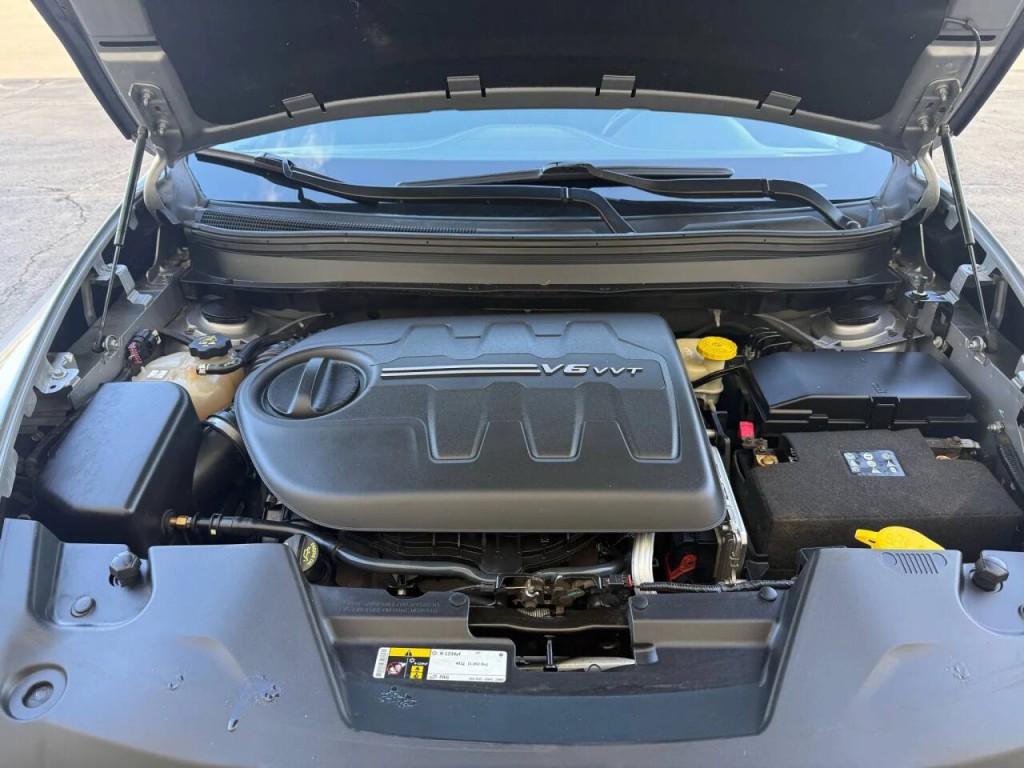 2017 Jeep Cherokee Image 22