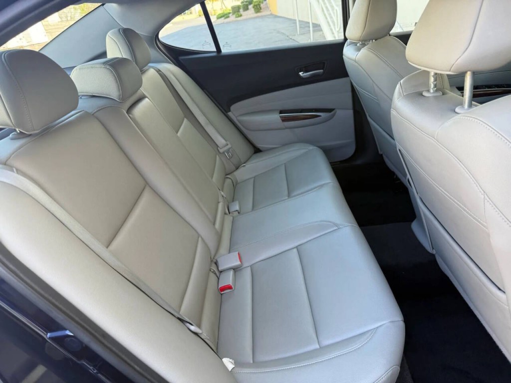 2016 Acura TL Image 13