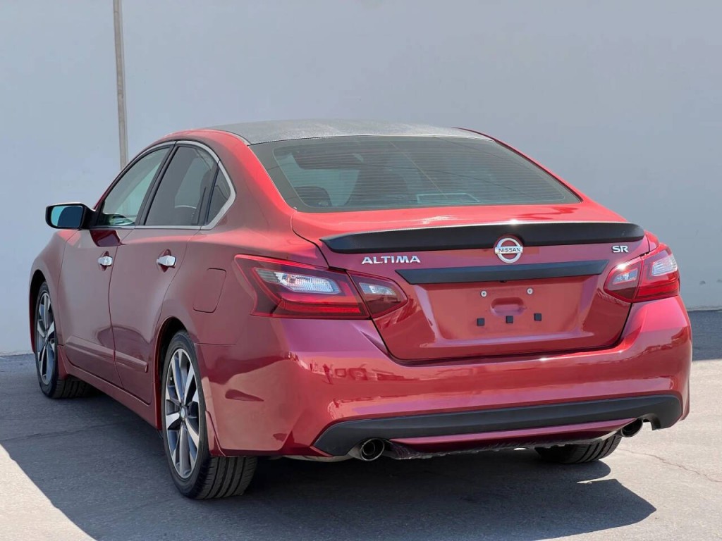 2017 Nissan Altima Image 6