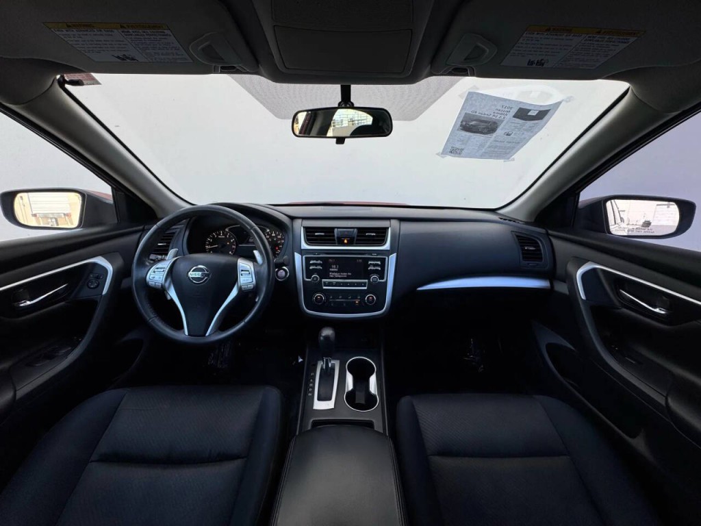2017 Nissan Altima Image 11