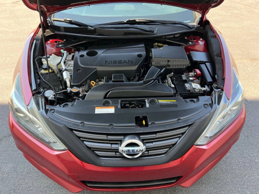 2017 Nissan Altima Image 21