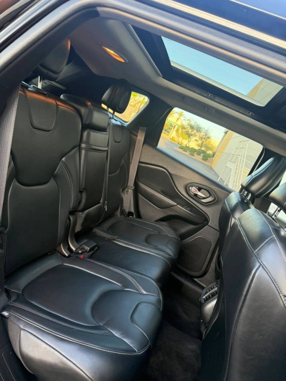 2014 Jeep Cherokee Image 17