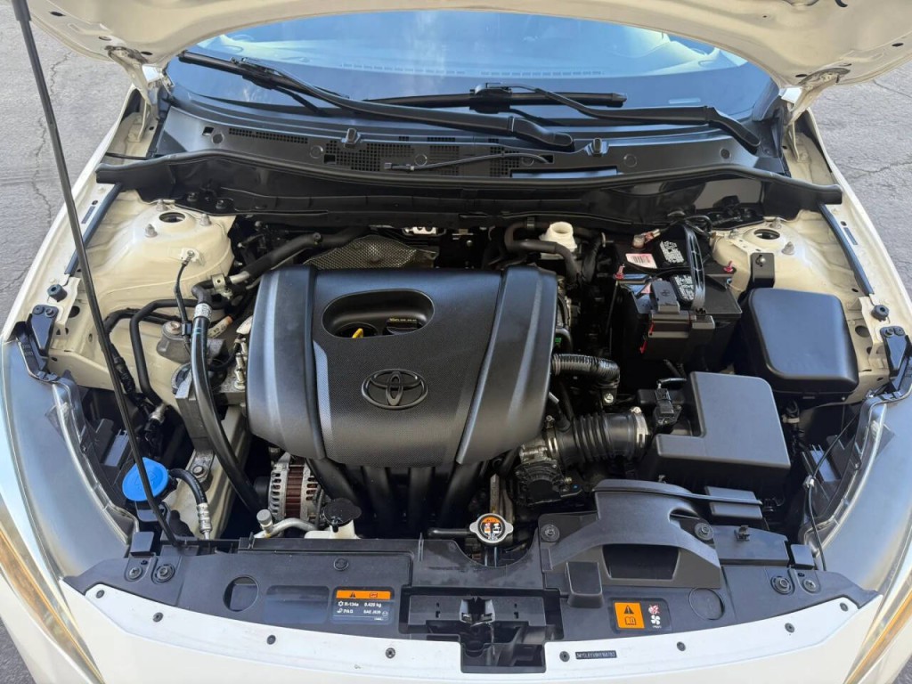 2017 Toyota Yaris Image 22