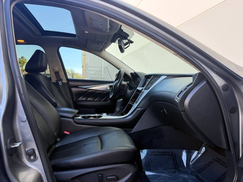 2020 INFINITI Q50 Image 16