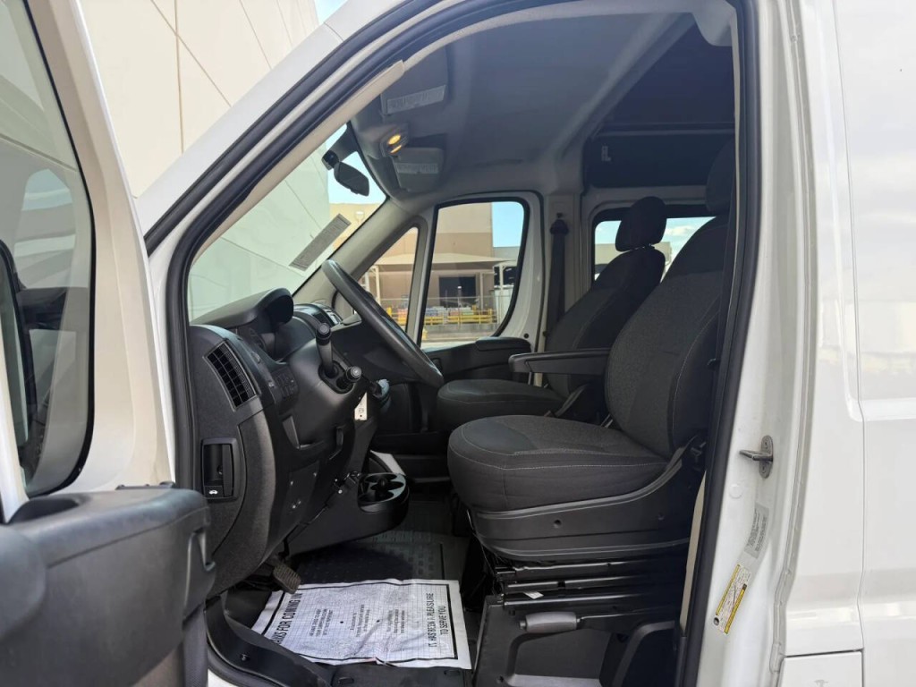 2016 RAM Promaster Image 9