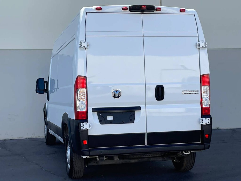 2025 RAM Promaster Image 8