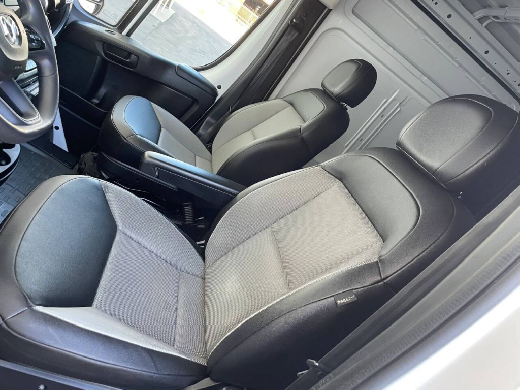 2025 RAM Promaster Image 10