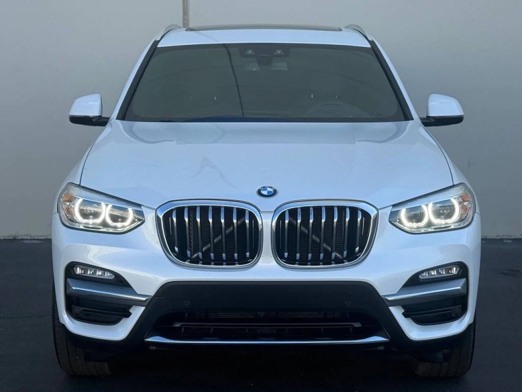 2018 BMW X3 Image 2