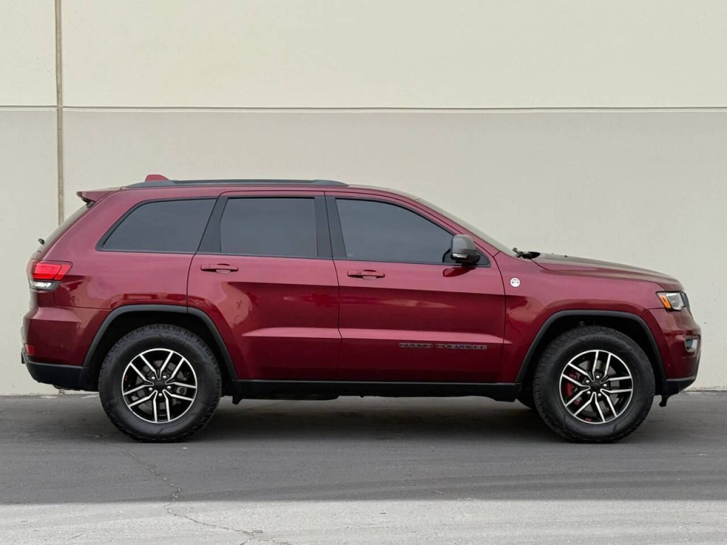 2021 Jeep Grand Cherokee Image 4