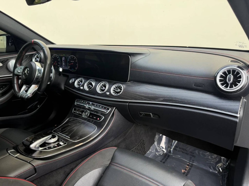 2019 Mercedes-Benz E-Class Image 19