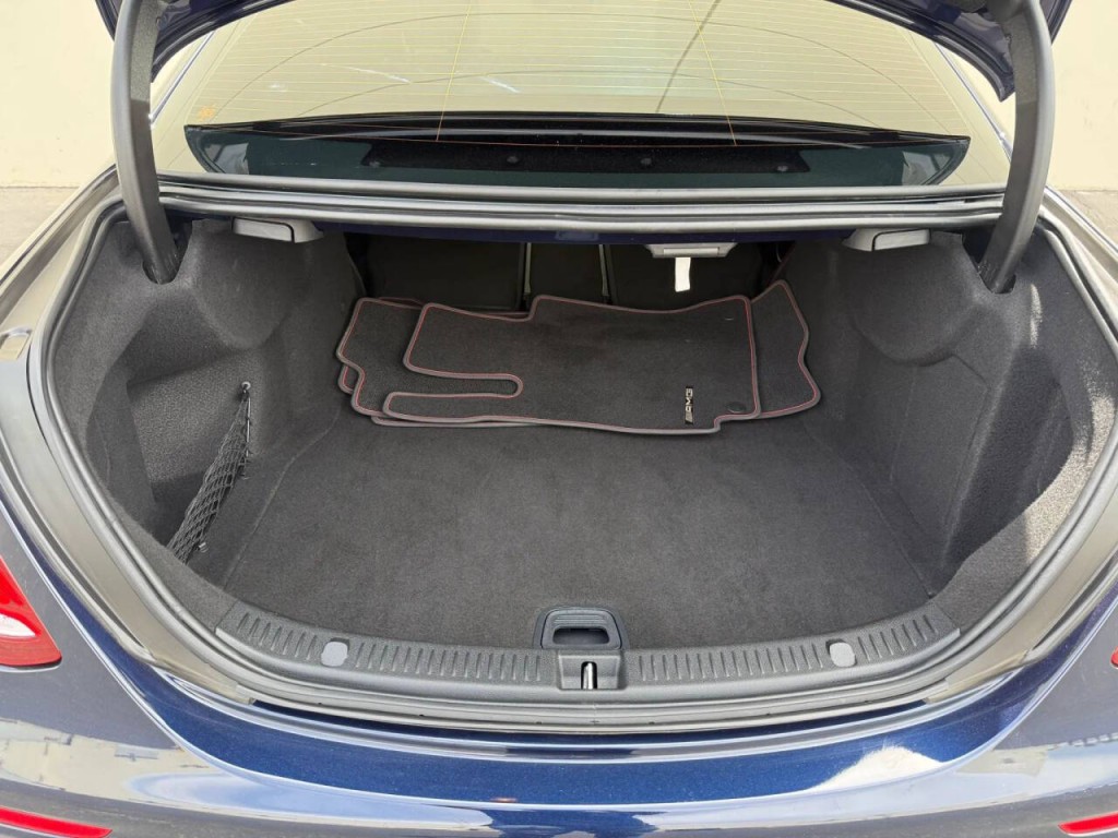 2019 Mercedes-Benz E-Class Image 29