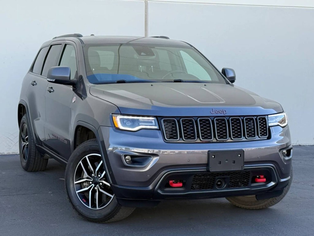 2020 Jeep Grand Cherokee Image 1