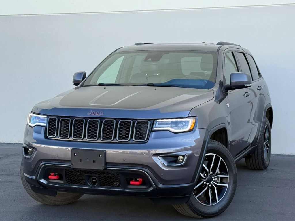 2020 Jeep Grand Cherokee Image 3