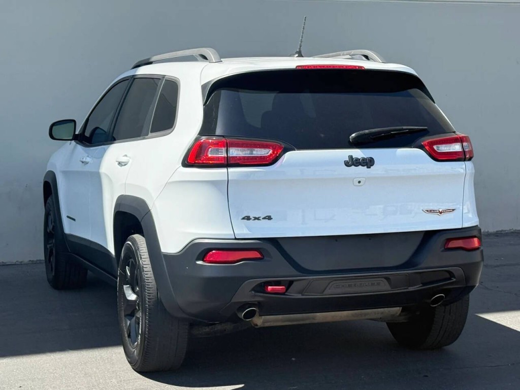 2015 Jeep Cherokee Image 4