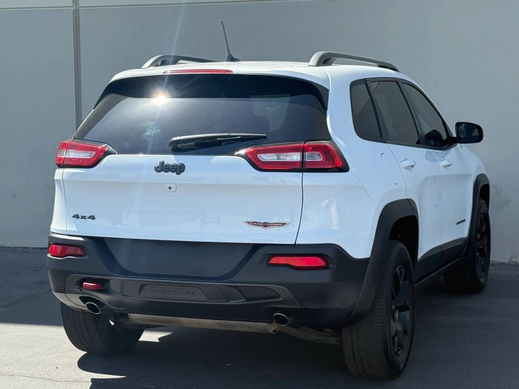 2015 Jeep Cherokee Image 6