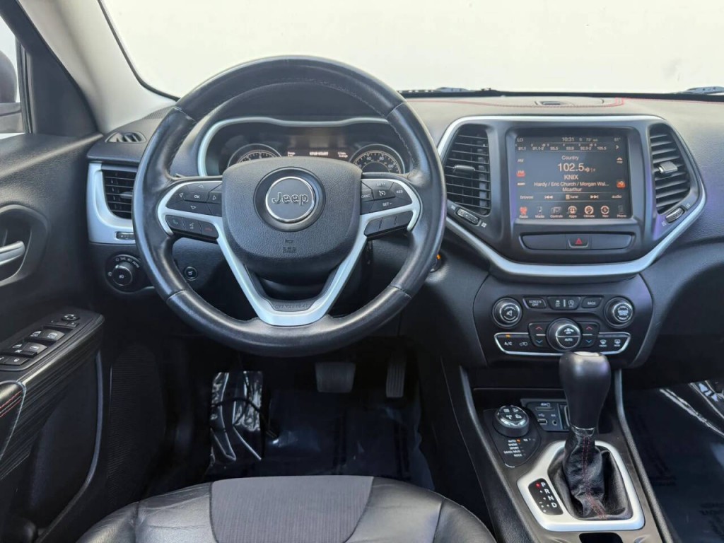 2015 Jeep Cherokee Image 10