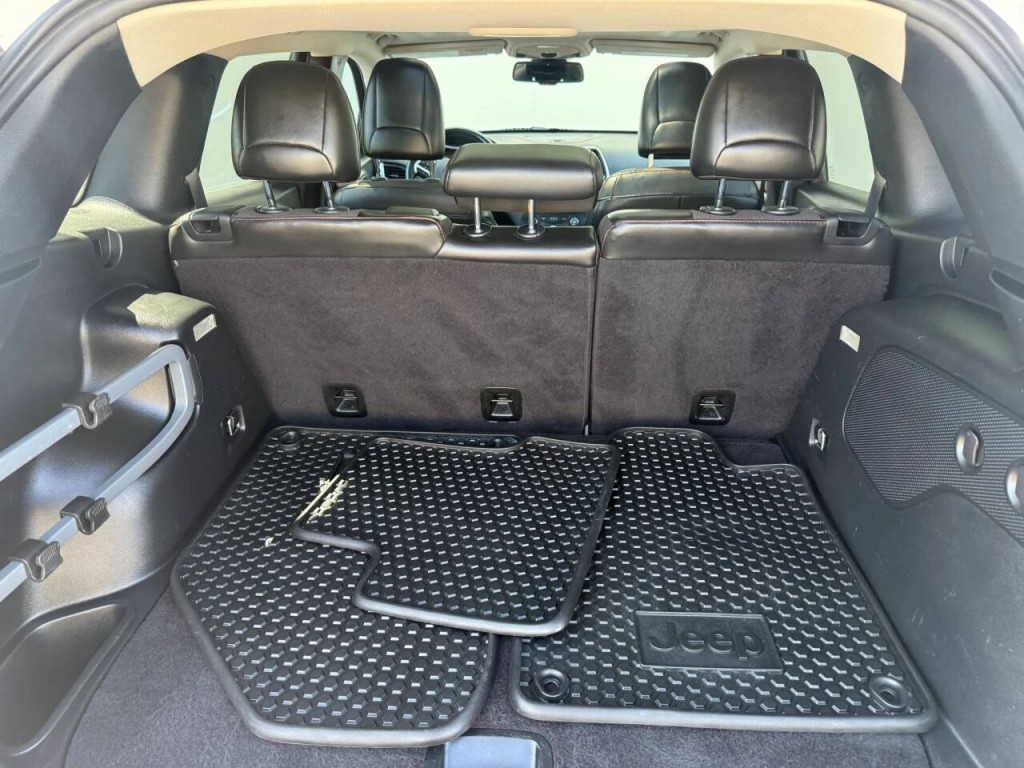 2015 Jeep Cherokee Image 19