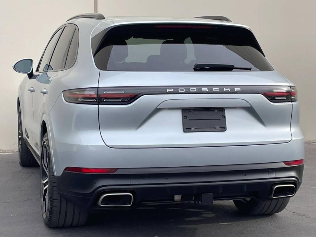 2021 Porsche Cayenne Image 8