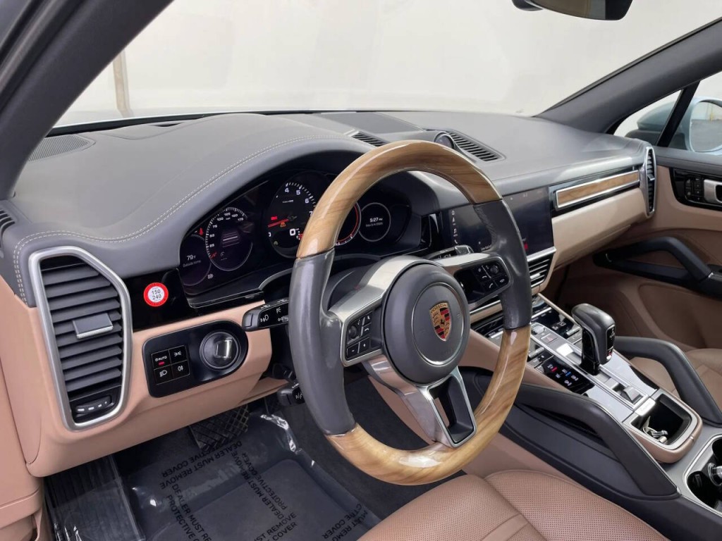 2021 Porsche Cayenne Image 10