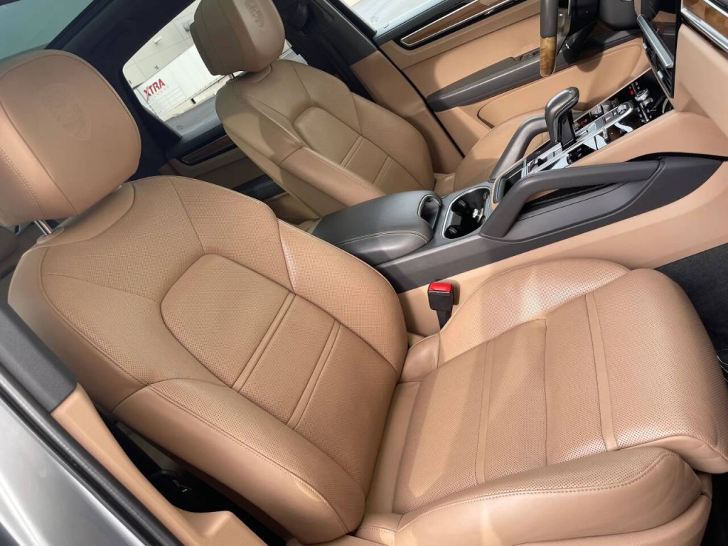 2021 Porsche Cayenne Image 19