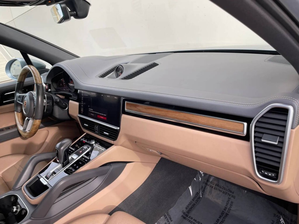 2021 Porsche Cayenne Image 20