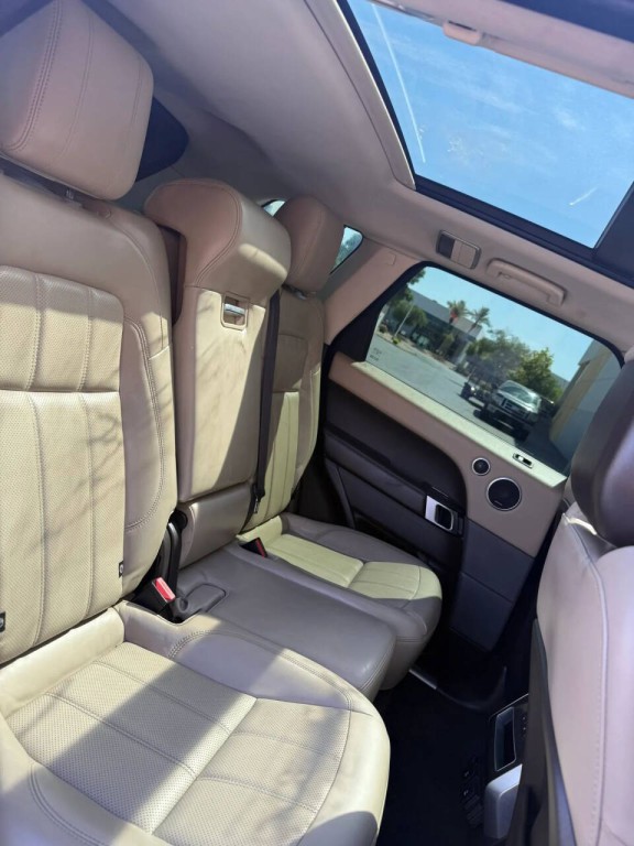2019 Land Rover Range Rover Sport Image 17