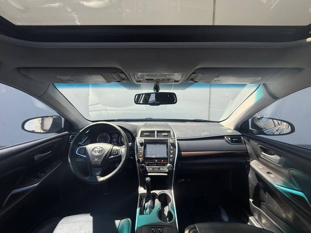 2015 Toyota Camry Image 13